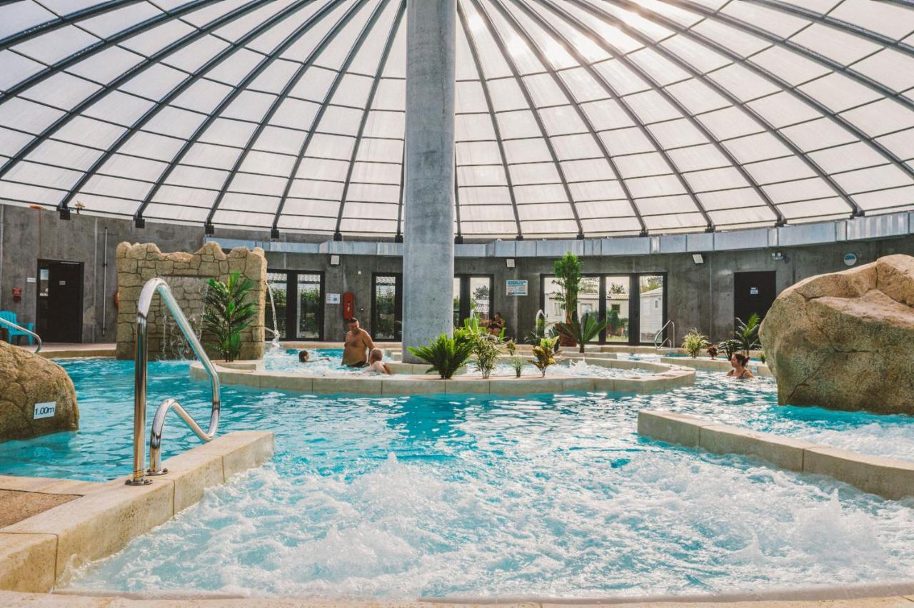 Camping Les Garennes Rang-du-Fliers Exterior photo